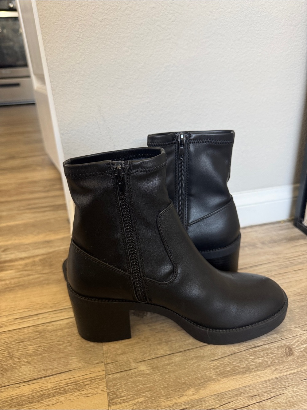 Forever 21 Black Faux Leather Ankle Booties with Block Heel
